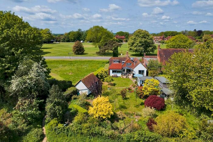 4 Bedroom Detached House For Sale In The Green, Matfield, Kent, TN12