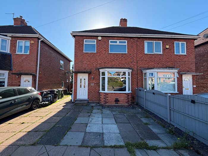 3 Bedroom Semi-Detached House To Rent In Tower Road, Tividale, Oldbury, West Midlands, B69