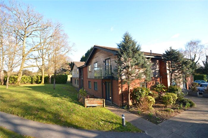 2 Bedroom Apartment For Sale In Wispers Lane, Haslemere, Surrey, GU27