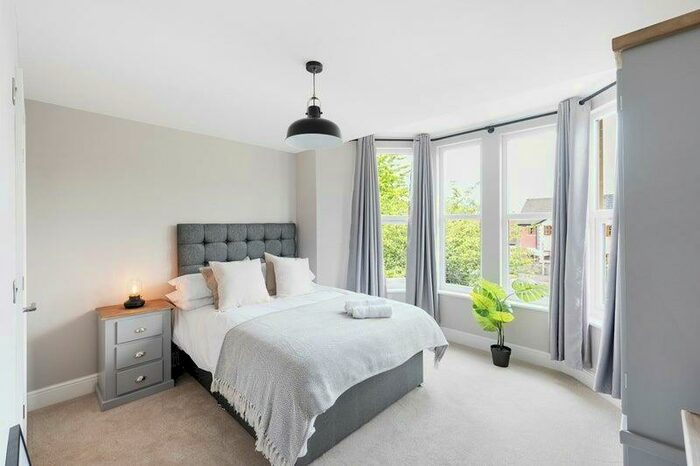 1 Bedroom House To Rent In Bath Road, Bristol, BS4