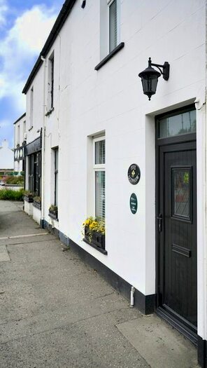 2 Bedroom Cottage To Rent In Glenside, Main Street, Crawfordsburn, Bangor, County Down, BT19