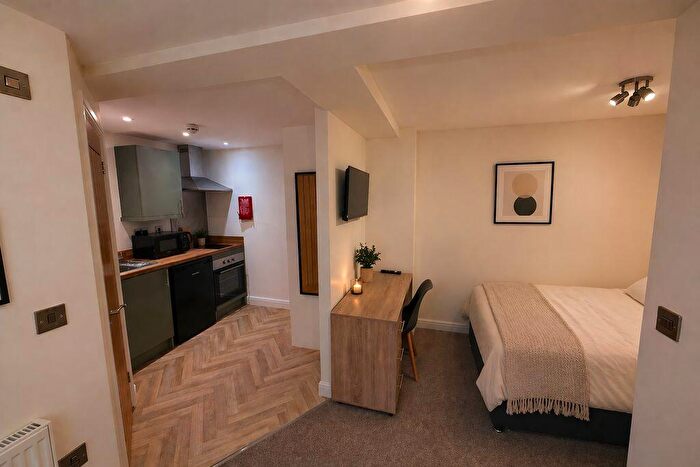 1 Bedroom Flat To Rent In Ensuites And Studios Available, NG4