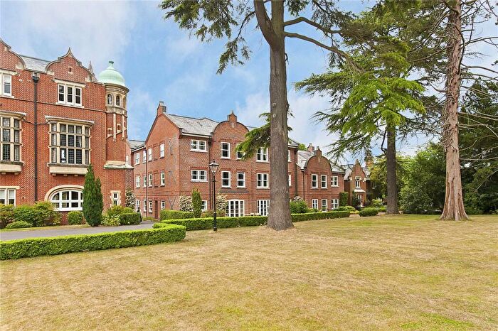 1 Bedroom Apartment To Rent In Pengilly House, Horseshoe Lane East, Guildford, GU1
