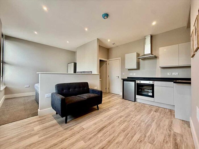 Studio To Rent In Pentyre Terrace, Plymouth, PL4