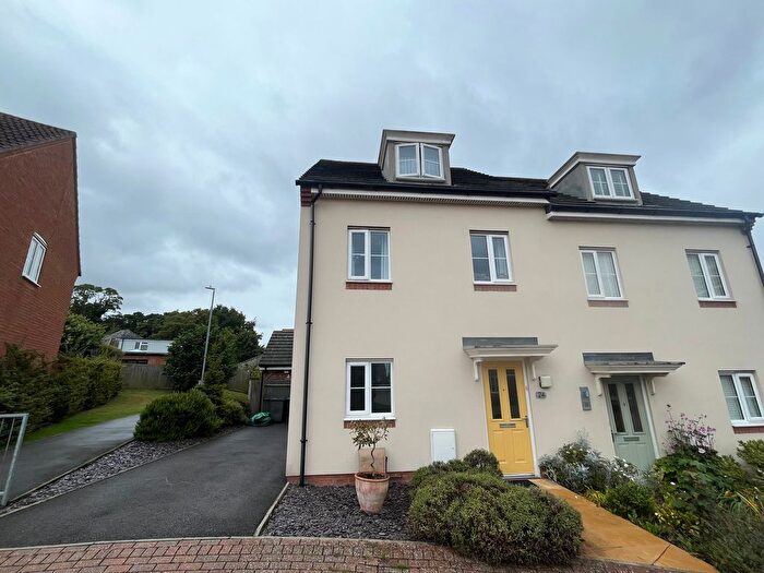 4 Bedroom Semi Detached House For Sale In Arable Drive, Whitfield, Dover, CT16