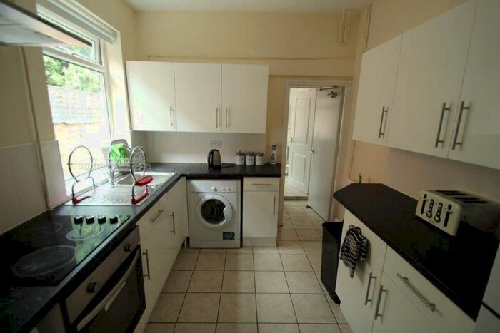 5 Bedroom Property To Rent In Brazil Street, Leicester, LE2