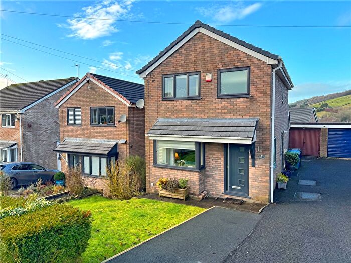 3 Bedroom Detached House For Sale In Balmoral Road, Haslingden, Rossendale, BB4