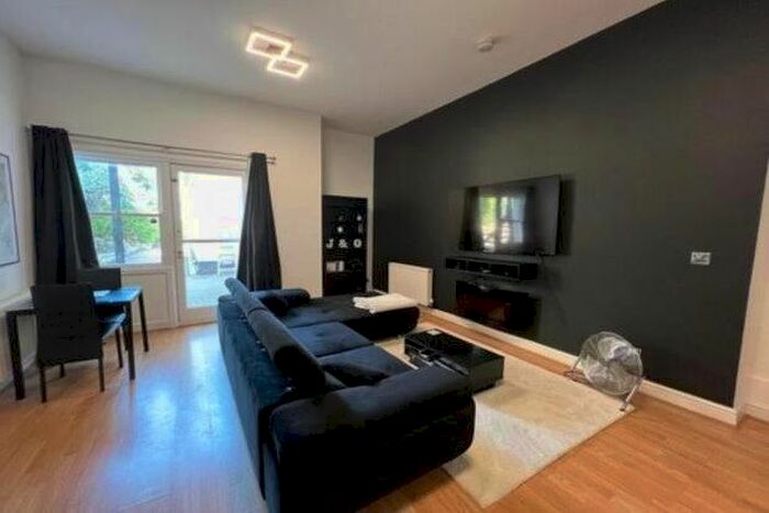 2 Bedroom Bungalow To Rent In - Clarendon Street, Nottingham, NG1