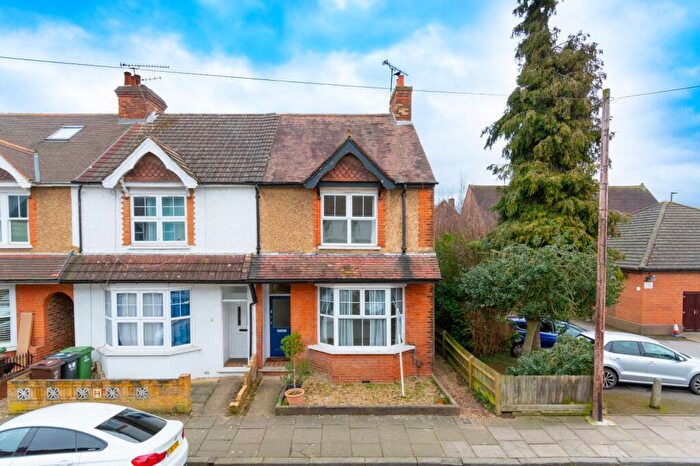 3 Bedroom End Of Terrace House To Rent In Glenferrie Road, St. Albans, Hertfordshire, AL1