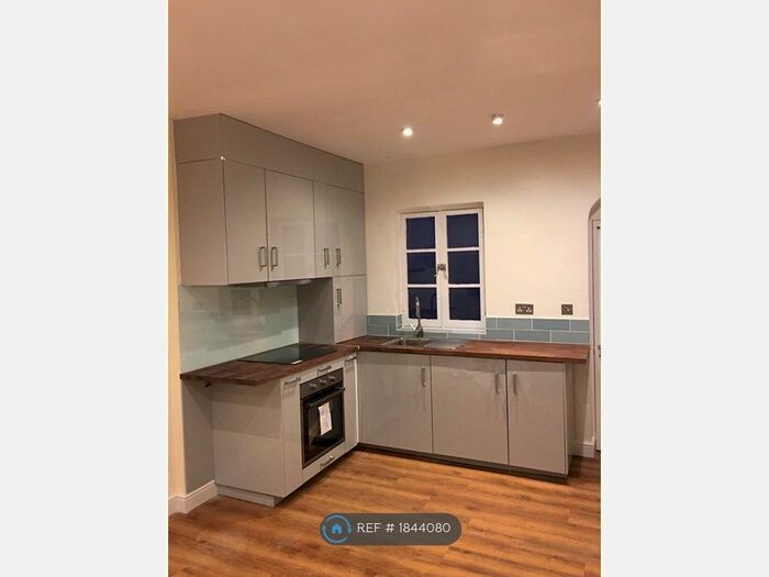 2 Bedroom Terraced House To Rent In Hardy Cottages, London, SE10