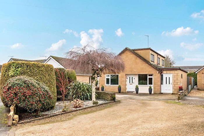 3 Bedroom Detached Bungalow For Sale In Busby Close, Stonesfield, OX29