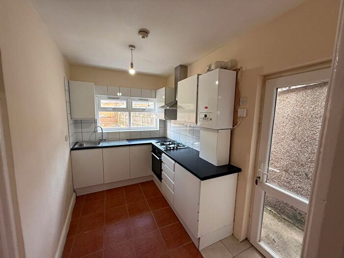 3 Bedroom Terraced House To Rent In Westwood Road, Ilford, IG3