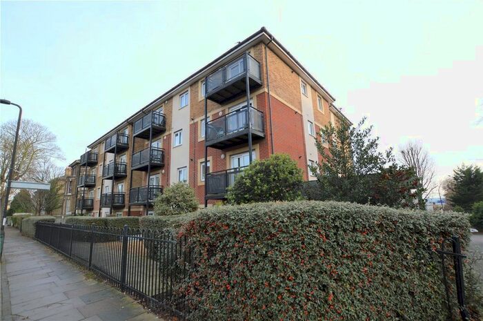 1 Bedroom Flat To Rent In Marshall Court, Anerley Park, London, SE20