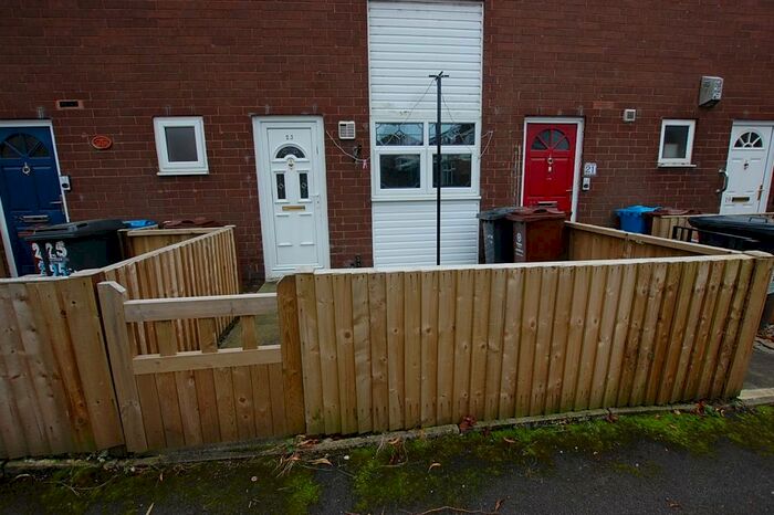 1 Bedroom Apartment To Rent In Levington Drive, Oldham, Greater Manchester, OL8