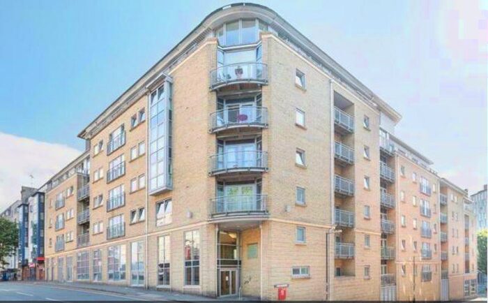 3 Bedroom Flat To Rent In Montague Street, Bristol, BS2