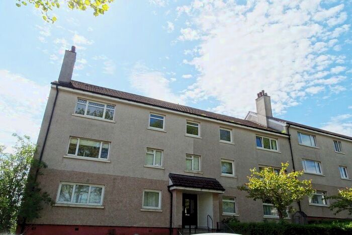 3 Bedroom Flat To Rent In Cloan Avenue, Drumchapel, Glasgow, G15