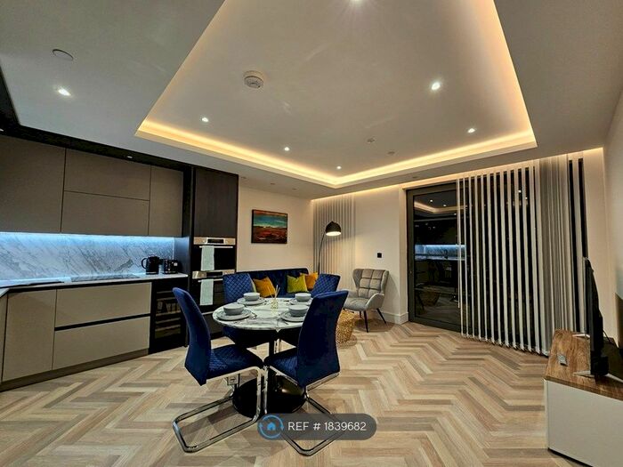 1 Bedroom Flat To Rent In Brigade Mews, London, SE1