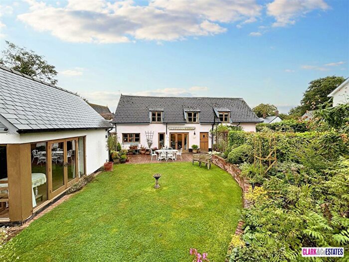 5 Bedroom Barn Conversion For Sale In Nutts Barn, Village Road, Woodbury Salterton, EX5