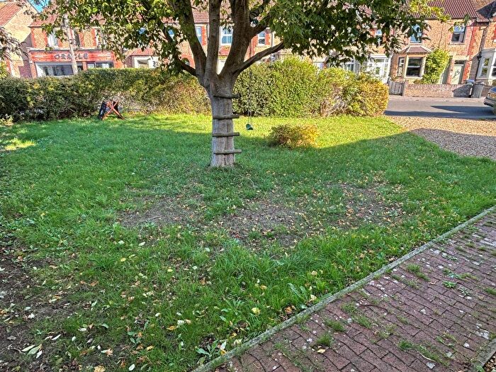 3 Bedroom Semi-Detached House For Sale In Sheldon Road, Chippenham, SN14