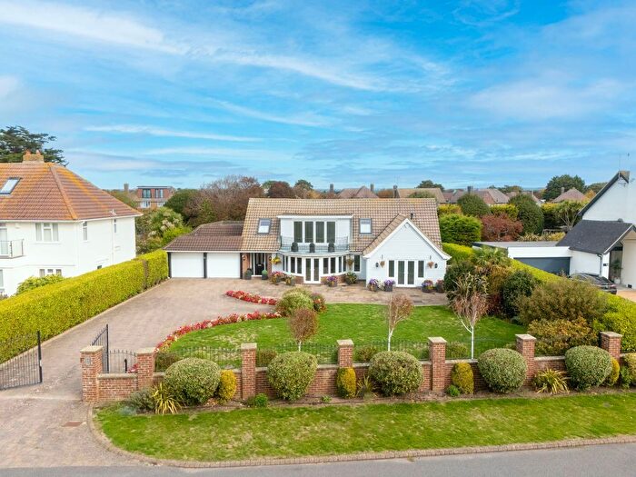 3 Bedroom Detached House For Sale In Tamarisk Way, East Preston, BN16