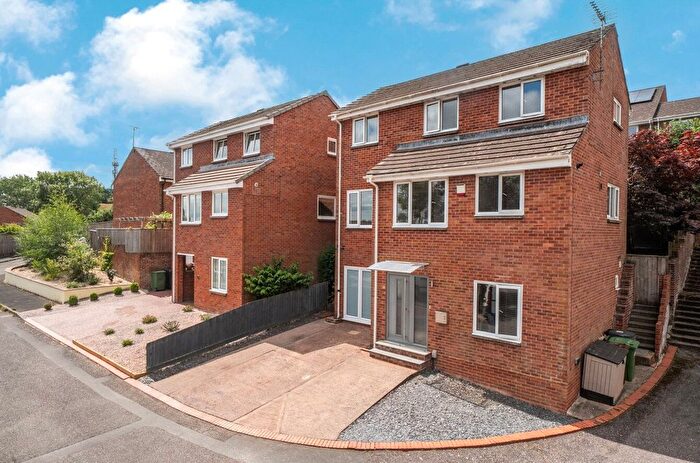 4 Bedroom Detached House For Sale In Pennsylvania, Exeter, EX4