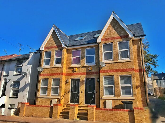 3 Bedroom Semi-Detached House To Rent In Dane Hill Row, Margate CT9