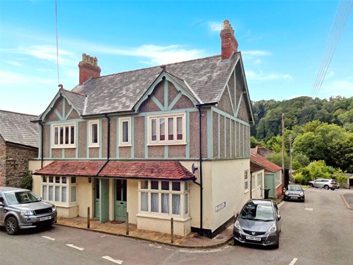 2 Bedroom Semi-Detached House To Rent In Lady Street, Dulverton, TA22
