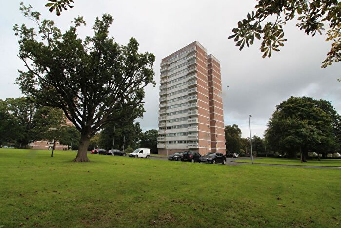 2 Bedroom Flat For Sale In Woodland Drive, Newtownabbey, BT37