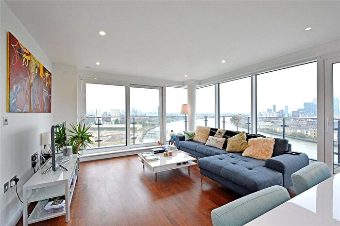 3 Bedroom Flat To Rent In Knights Tower, Wharf Street, SE8