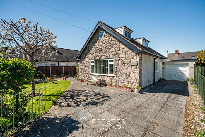 4 Bedroom Detached House For Sale In Roe Parc, St. Asaph, LL17
