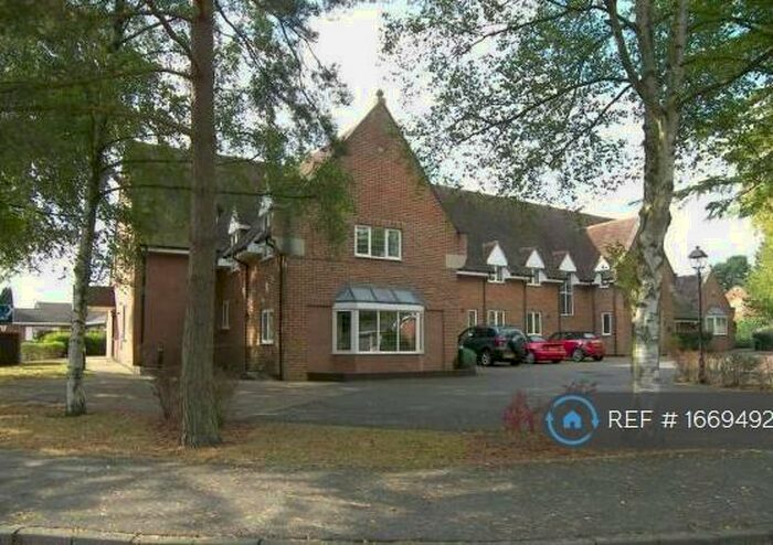 2 Bedroom Flat To Rent In Pool Meadow Close, Solihull, B91