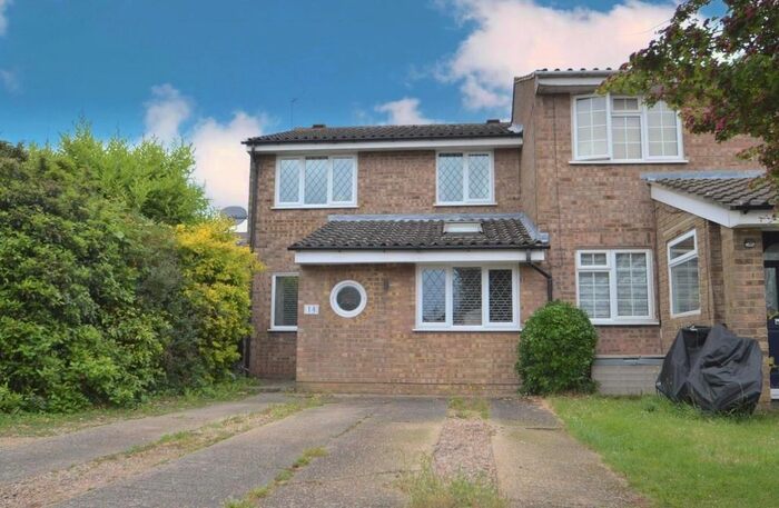 4 Bedroom End Of Terrace House To Rent In Haslam Close, Uxbridge, UB10