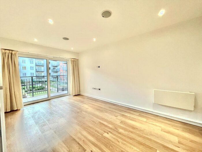1 Bedroom Flat To Rent In Beaufort Park, Colindale, NW9