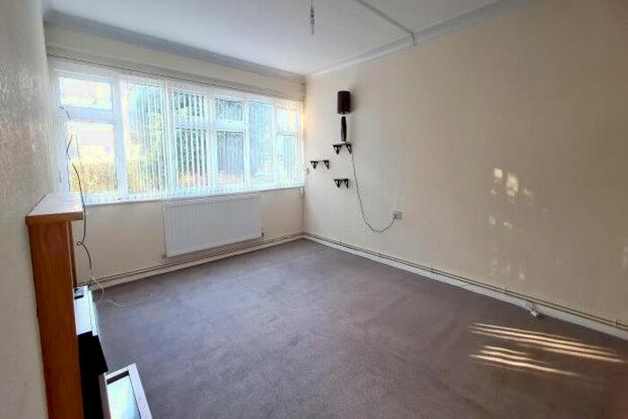 1 Bedroom Flat To Rent In Fairoak, Newcastle, ST5