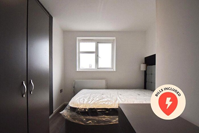 1 Bedroom Semi-Detached House To Rent In Lynton Road, Bedminster, Bristol, BS3