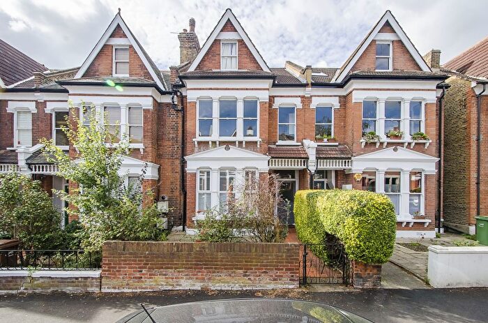 1 Bedroom Flat To Rent In Elmwood Road, London, SE24