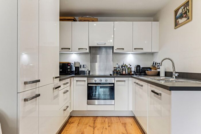 1 Bedroom Flat To Rent In Stamford Square, East Putney, SW15