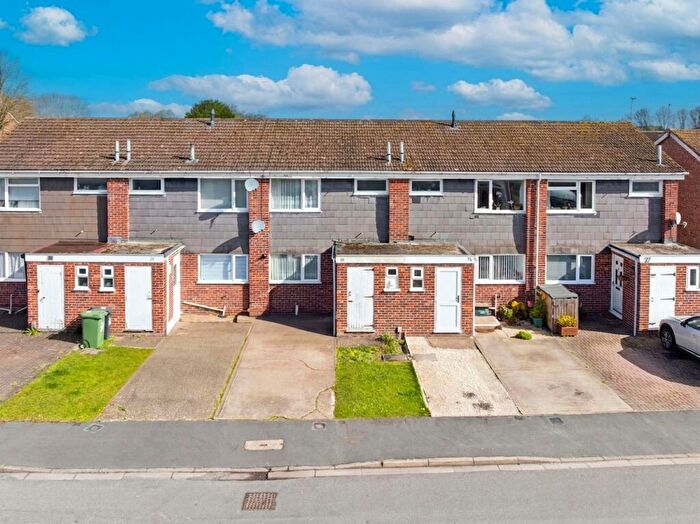 3 Bedroom Terraced House For Sale In Woodgate Close, Grove, OX12