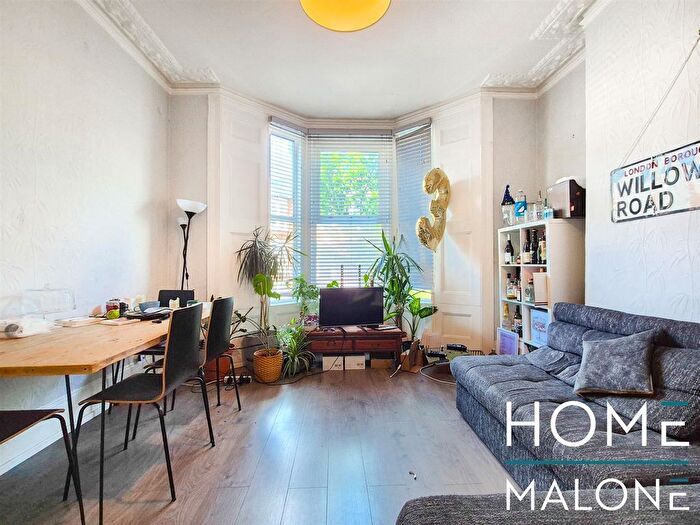 3 Bedroom Flat To Rent In Poets Road, N5