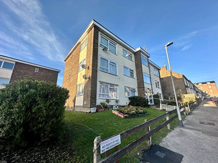 2 Bedroom Flat To Rent In Belmont Road, Ramsgate, CT11