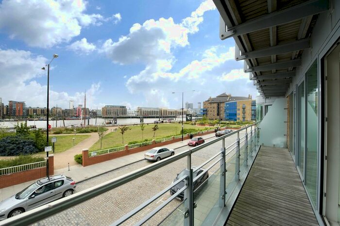 1 Bedroom Flat To Rent In Halcyon Wharf, Wapping High Street, London, E1W