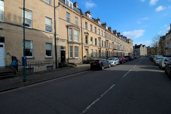 2 Bedroom Flat To Rent In Edward Street, Bathwick, Bath, BA2