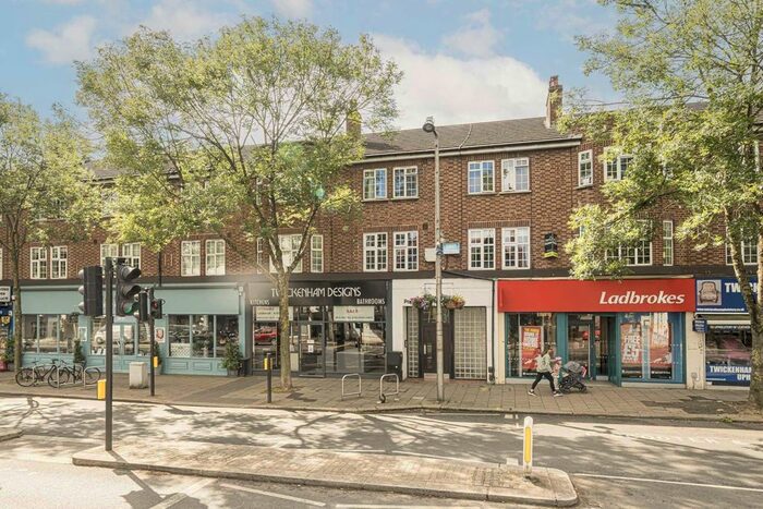 2 Bedroom Flat To Rent In Heath Road, Twickenham, TW1