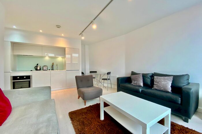 2 Bedroom Flat To Rent In Manor Mills, Ingram Street, Leeds, LS11