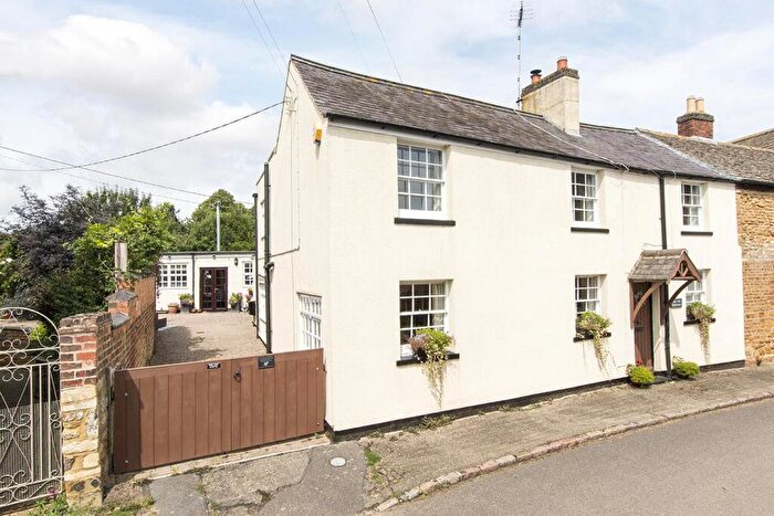 4 Bedroom Semi-Detached House For Sale In Westhorpe, Ashley, Market Harborough, LE16