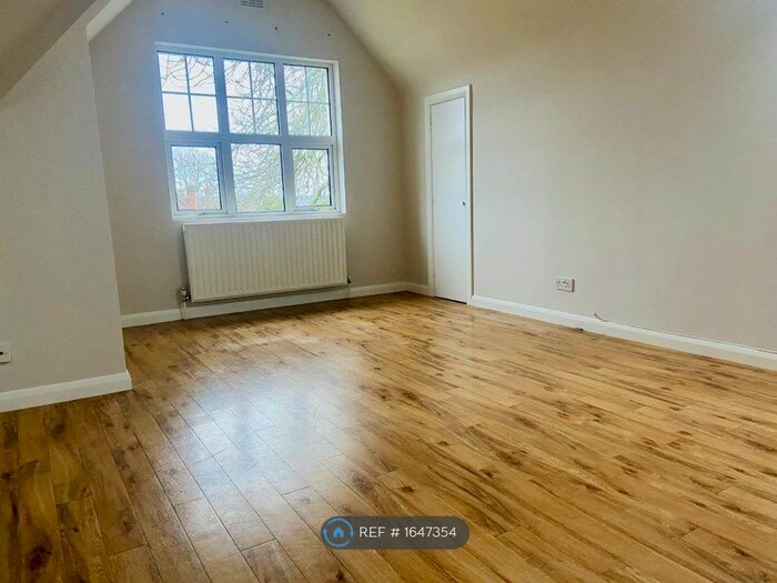 2 Bedroom Flat To Rent In Ash House, Croydon, CR0