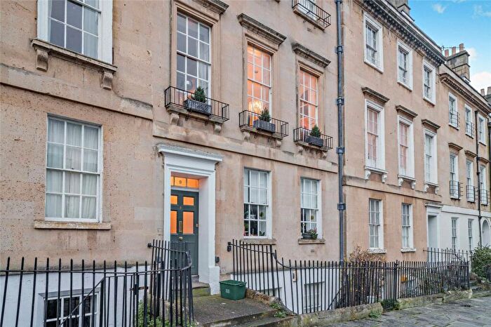 2 Bedroom Apartment For Sale In Walcot Parade, Bath, Somerset, BA1