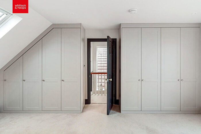 4 Bedroom Semi-Detached House For Sale In Langdale Gardens, Hove, BN3