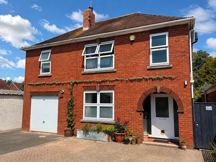 5 Bedroom Detached House For Sale In Pine Tree Drive, Barnwood, GL4