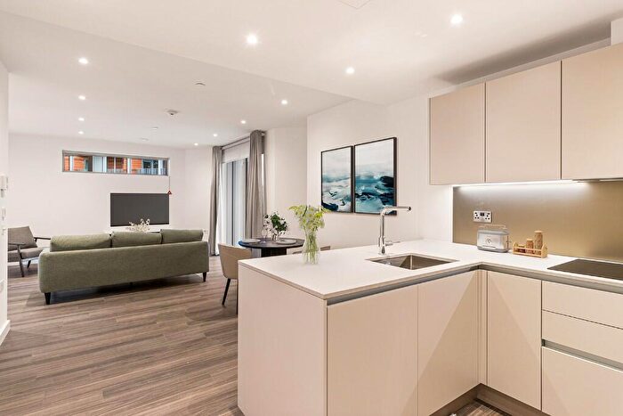 Studio To Rent In Nine Elms Lane, London, SW11